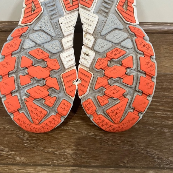 Hoka One Arahi 6 Women's Running Shoes Size 9.5B Blue/Orange - Picture 11 of 11
